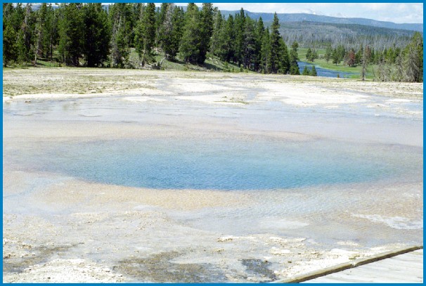 Yellowstone Hot Springs 02